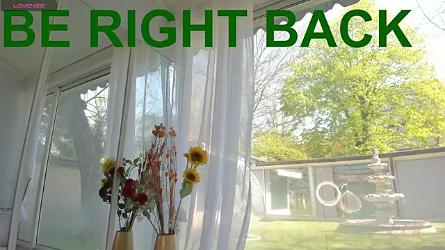 Ella_VeeのライブXXXチャット