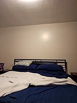 honeeyyy_pot: διαδικτυακό σόου στην κάμερα