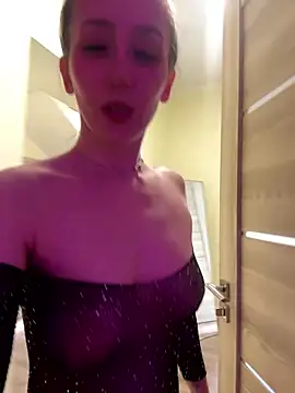 FlexibleDoll_ Adlı Modelin Web Kamerası Şovu