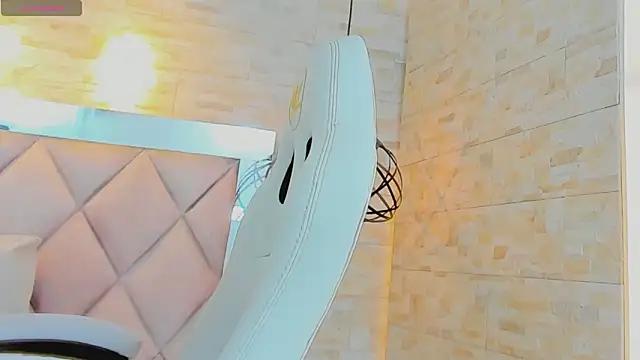 hazel_nyxx Chat XXX in diretta