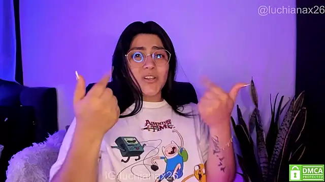 lucy26_ Chat XXX in diretta