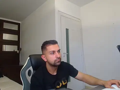 BryceReign 在線直播表演