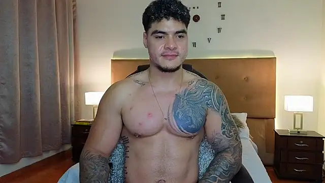 Show modela Steven_Velez na web-kameri