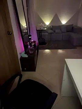 Im_sophiie Adlı Modelin Canlı XXX Sohbeti