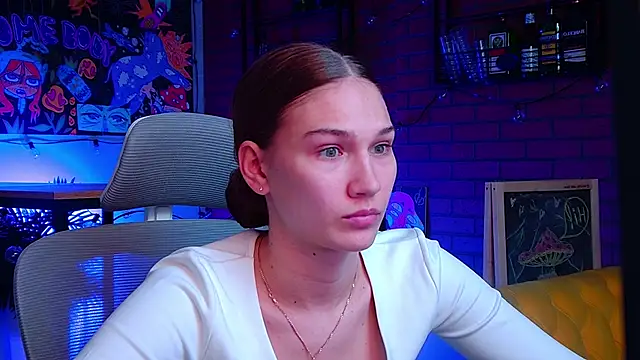 Chatroom XXX en direct de Sweet_Emilya