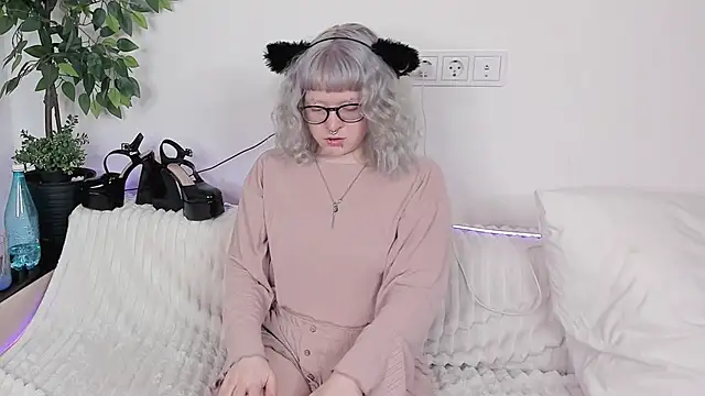 EdythElswick Adlı Modelin Canlı XXX Sohbeti