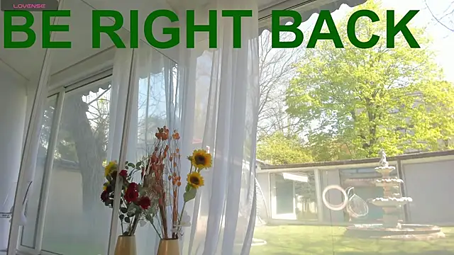 Ella_Vee Adlı Modelin Canlı XXX Sohbeti