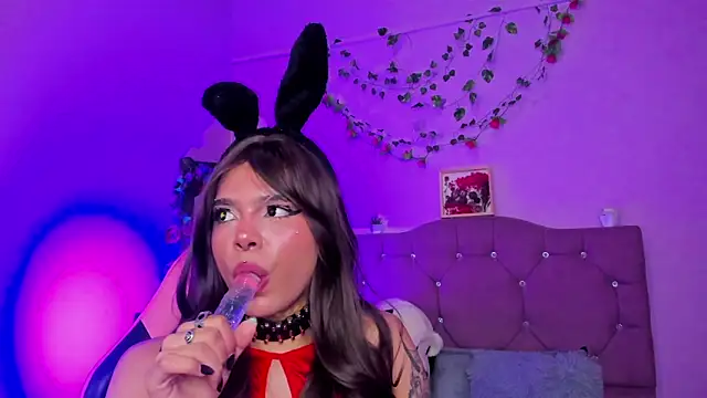 Maki_XOXO webkamerás műsora