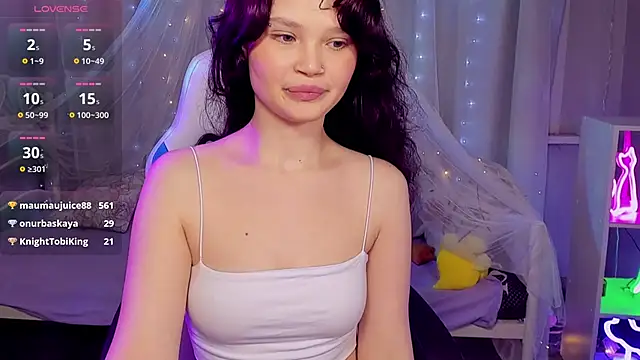 EmilyChaves 即時 XXX 聊天