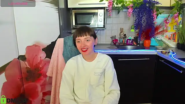 TayanaJons Adlı Modelin Canlı XXX Sohbeti