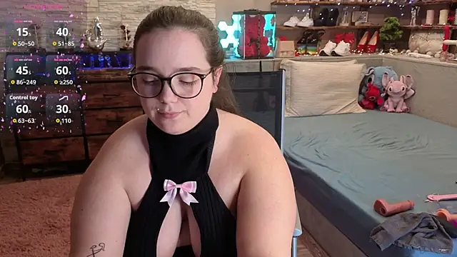 دردشة Kimberly-Caprice الجنسية المباشرة