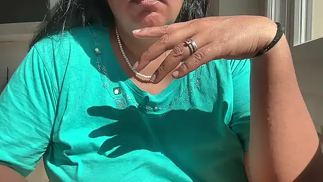 دردشة MashaCL الجنسية المباشرة