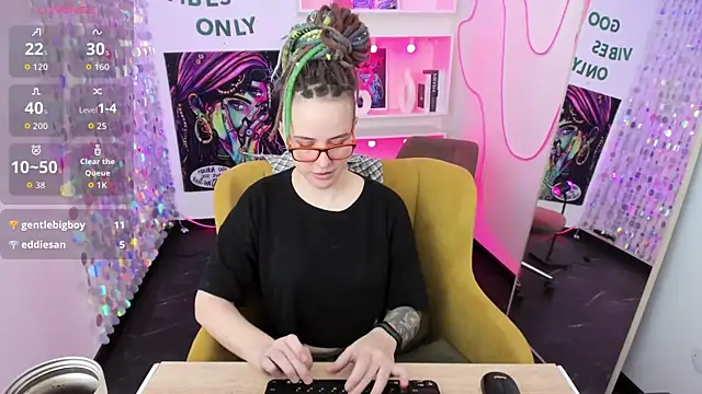 دردشة LisaFoxy_y الجنسية المباشرة