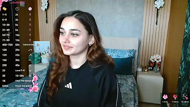 دردشة KatarinaHeaven الجنسية المباشرة