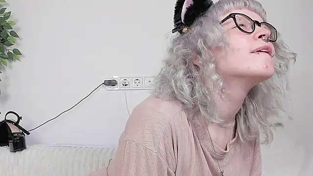 EdythElswick 现场XXX聊天