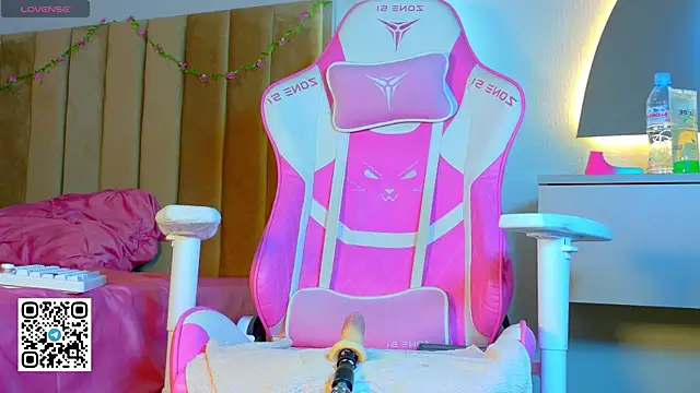 XXX chat uživo modela millypopa