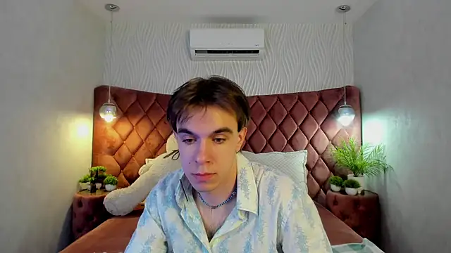 DaveBevy Webcam Show