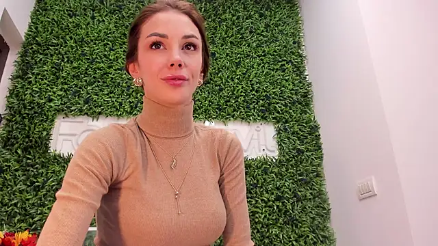 realhotfallingdevil Adlı Modelin Canlı XXX Sohbeti