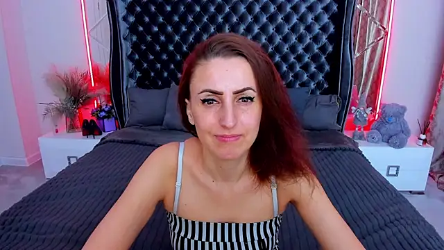 دردشة Rebecca_Diamond الجنسية المباشرة