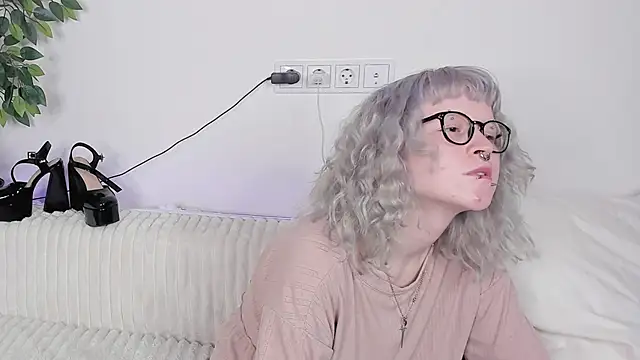 EdythElswick's Live XXX Chat