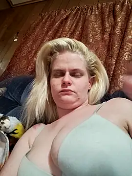 BadAssBitchMakayla's Live XXX Chat