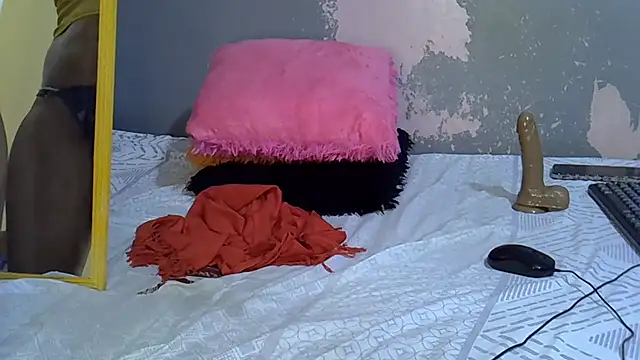 sweetchocolate9 élő XXX-chatje