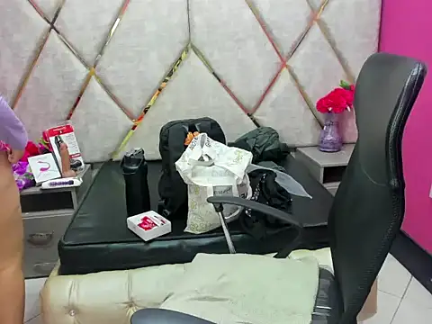 แชท XXX สดของ Sarah_Boobs_