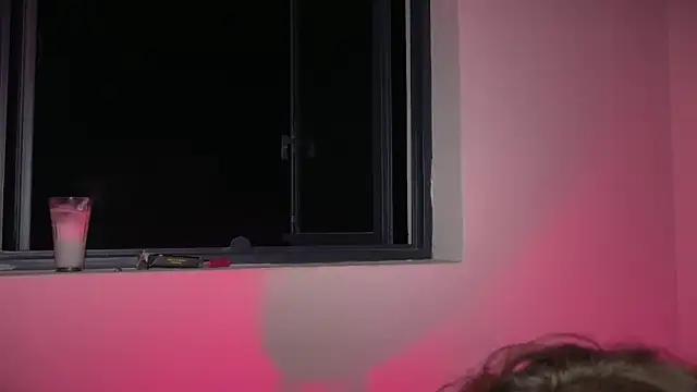 mcklister_kinky_feets: вебкам-шоу