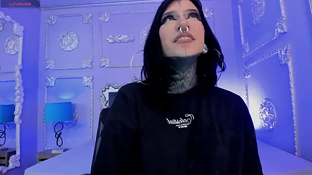 Kat_VonDe Live XXX-chat