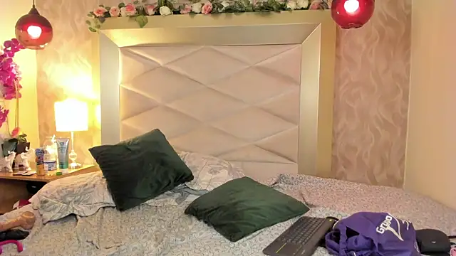 DannyRouds Adlı Modelin Canlı XXX Sohbeti