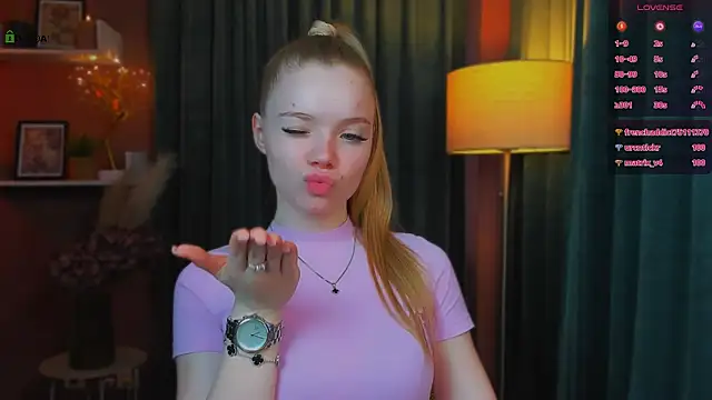 maddy_moah: онлайн-секс-чат