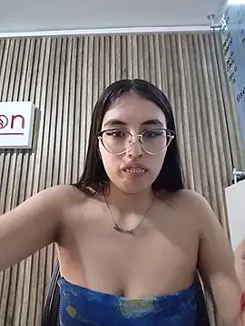 Valk_submissiveのライブXXXチャット