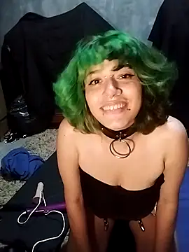 Liv_Alt élő XXX-chatje