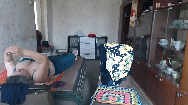 Chat +18 de HotLusi ao vivo