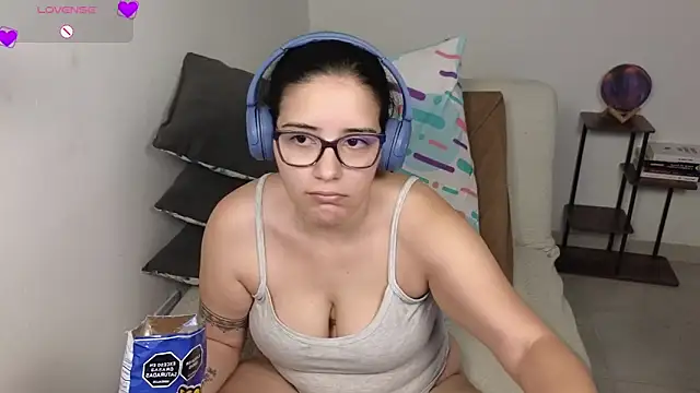 Chat +18 de blue__moon_ ao vivo