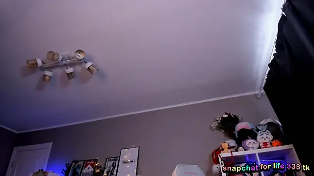 Viv_Player live XXX chat