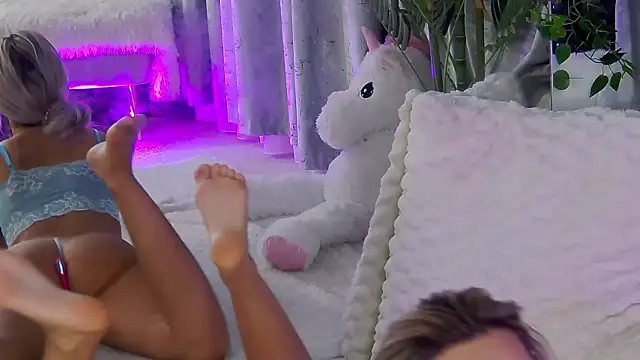 IsabelleEthan Chat XXX in diretta