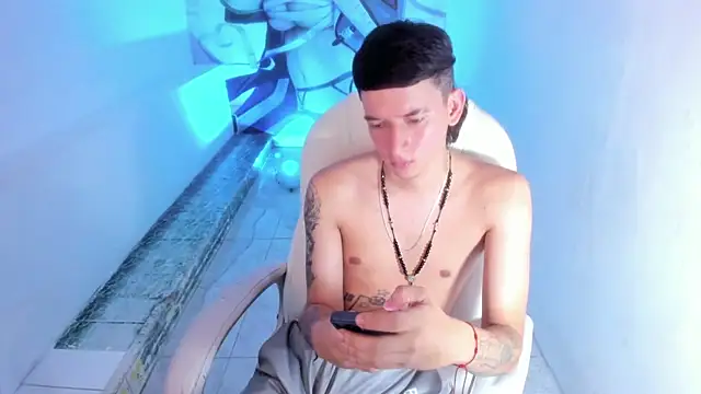 FrannBoyのライブXXXチャット