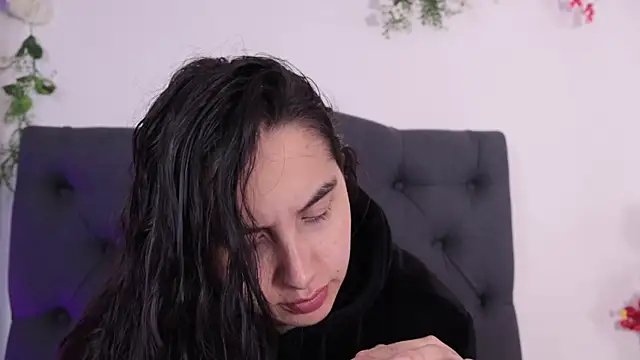 Chat +18 de kaylee_lee ao vivo