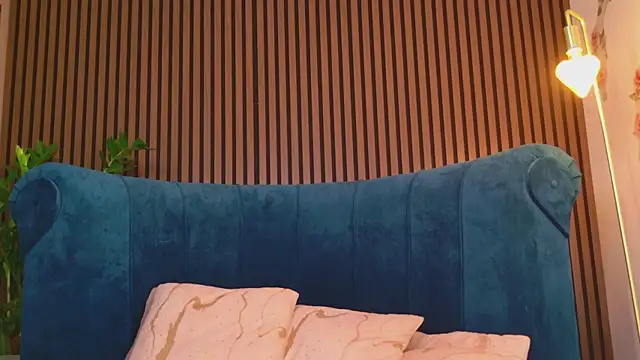 TinyBlair's Live XXX Chat