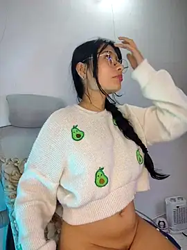 NayeCloud Chat XXX in diretta