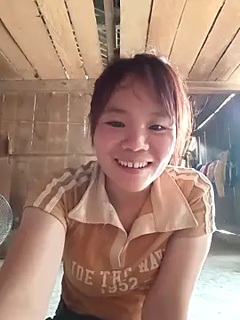 Nguyet135 网络视讯表演