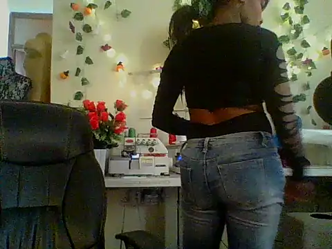 XXX chat uživo modela Anaconda2350