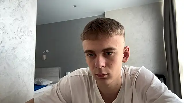 SoloFury Chat XXX in diretta