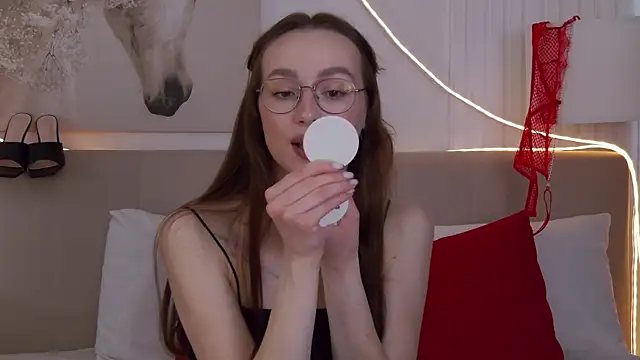 Czat XXX na żywo – Emily_Simon