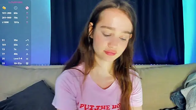 lovelyaliviaのライブXXXチャット