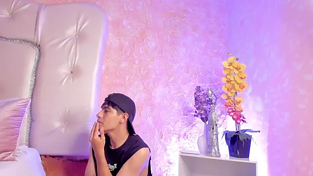 TylerCruz__ Live XXX-chat