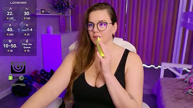 KellyKleine Chat XXX in diretta