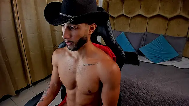 Emmet_CollinsJS – Naživo XXX chat