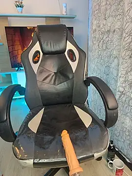 saracaball_'s Webcam Show